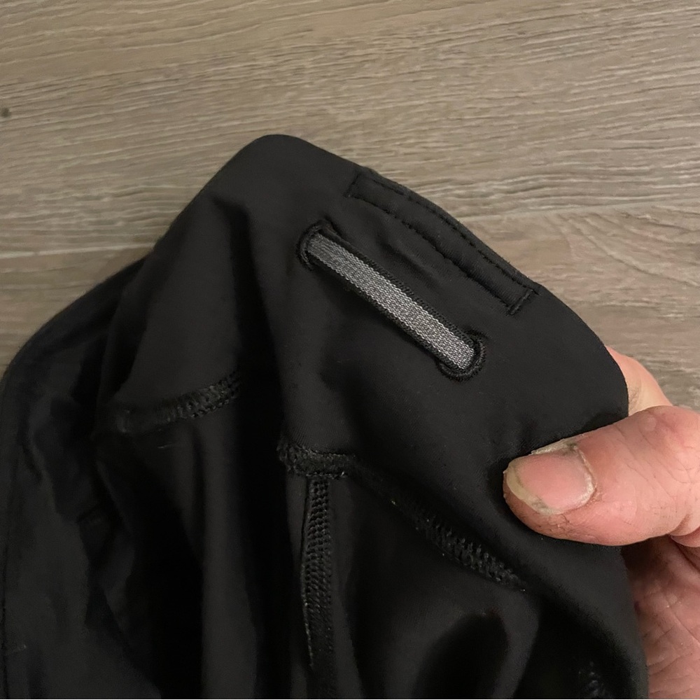 Lululemon Cropped Leggings - Picture 6 of 7